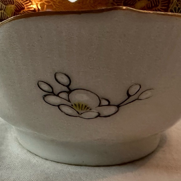 Vintage Japanese Hand Painted Porcelain Kutani Dish - Picture 8 of 8